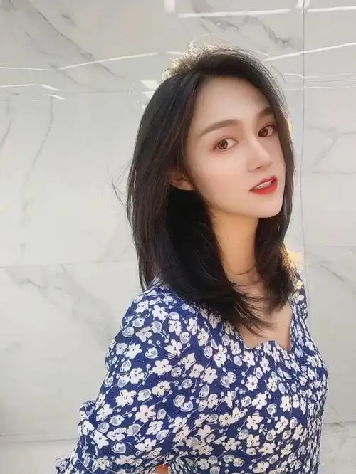 时尚发型 9款初恋发型