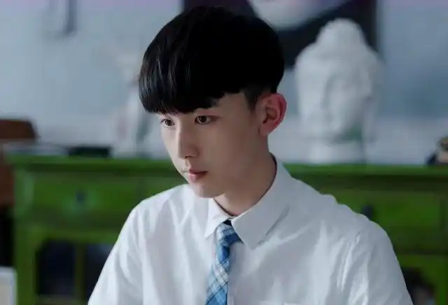 《少年派》:从林妙妙和钱三一的家庭看,两人互相吸引是有原因的