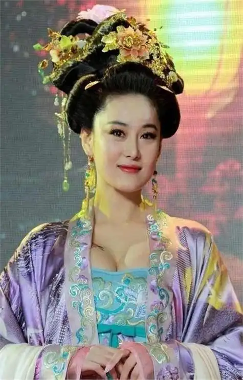 赢麻了,张馨予大尺度照曝光,多少人心目中的苏妲己和李莫愁!