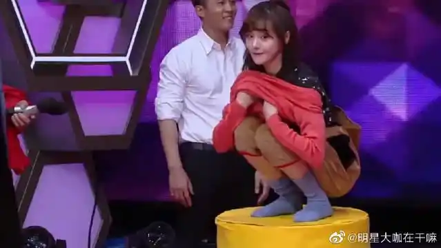 郑爽&吴昕的平衡力battle~ 一个像春天,一个像冬天!