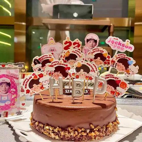 易烊千玺生日蛋糕