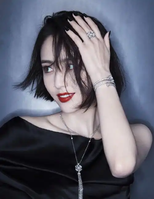 佟丽娅有哪些美的发光的照片