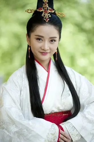 百家姓龙族的后裔演员定妆照