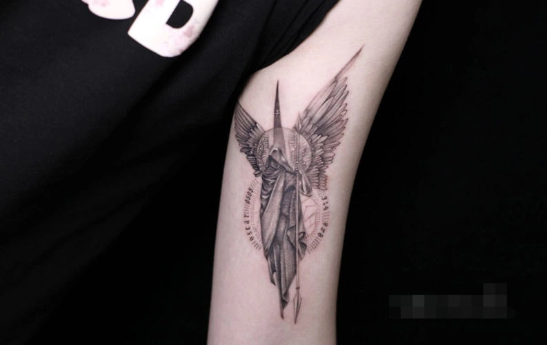 男生天使翅膀纹身 霸气翅膀纹身设计(4)
