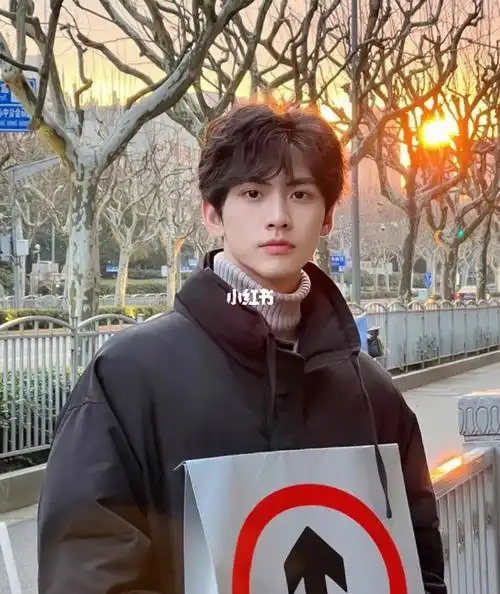 青岛hairhere#男士烫发少年感韩式气垫烫发自然弧度蓬松可以完美的