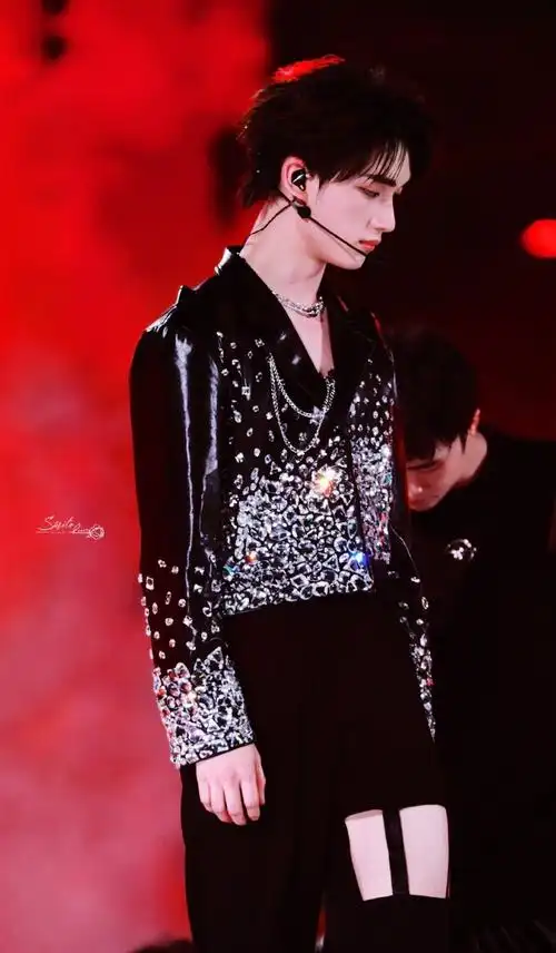 丁程鑫理想之途演唱会##丁程鑫演唱会舞台饭拍##今日星拍放送