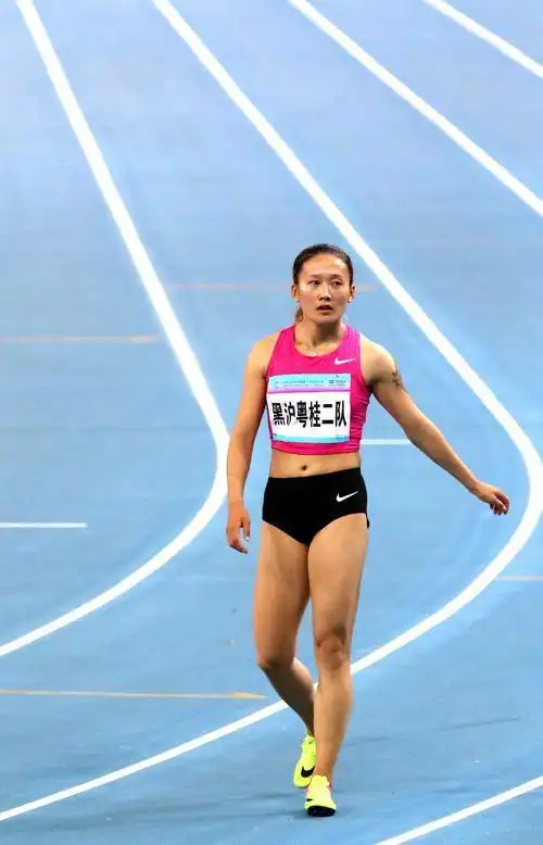 喜讯!孔令微飙出11秒46夺得百米第1,本赛季亚洲排名第2