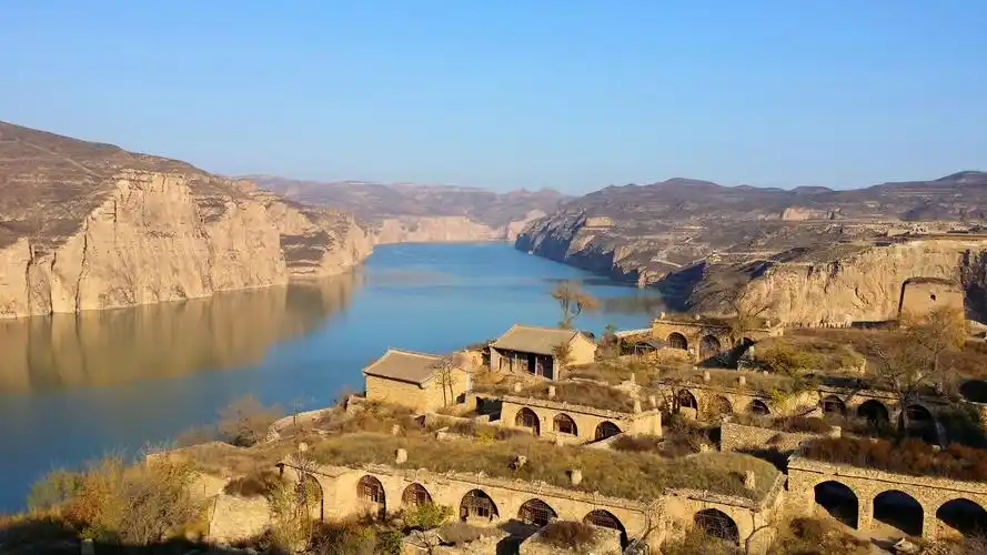 老牛湾关偏老牛湾位于山西省西北角,是黄河入晋第一村,被誉为石头民俗