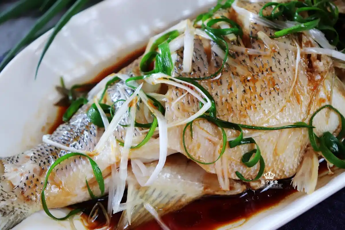 清蒸鲈鱼