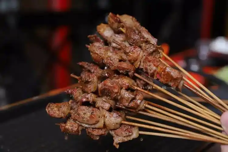 原创夜小腰 | 啥都能烤,在食材的拓展上励精图治用心良苦