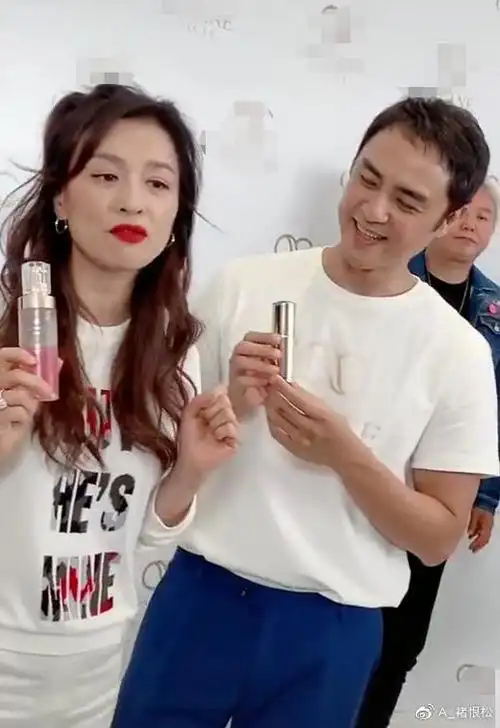 张庭明道合体做宣传离开滤镜真实状态被曝光皮肤很差老态明显