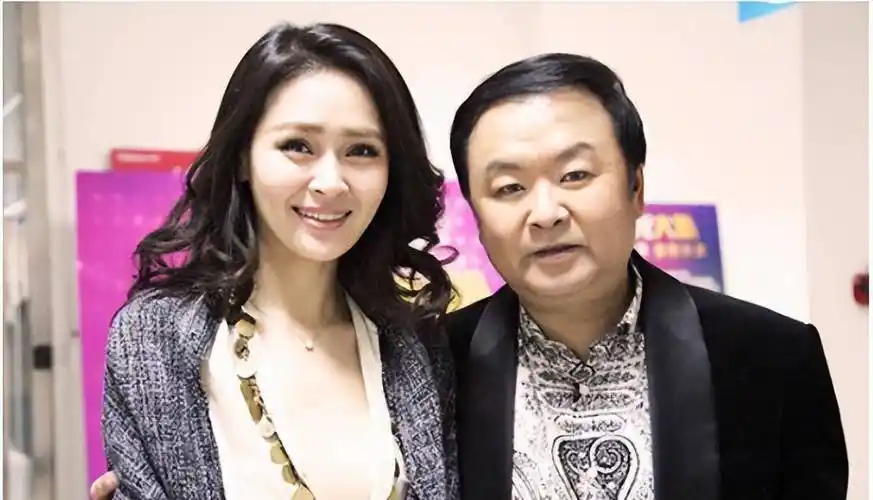 美女演员于明加近况,她老公胡俊长啥样?