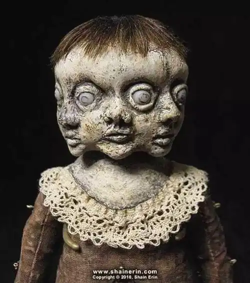 18个非常诡异的娃娃制作者的意图是个谜