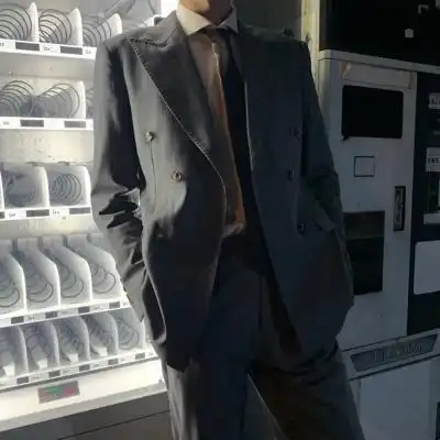 西装暴徒男生头像