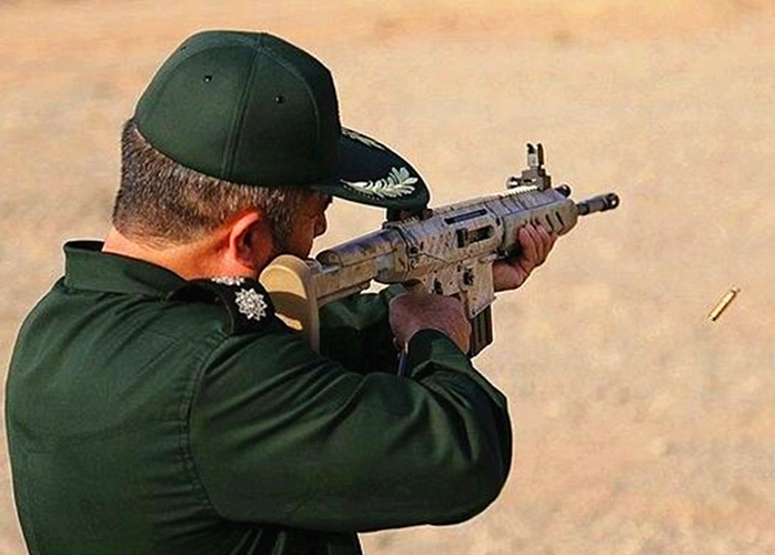 军事丨伊朗新一代突击步枪,外形感觉有点像acr