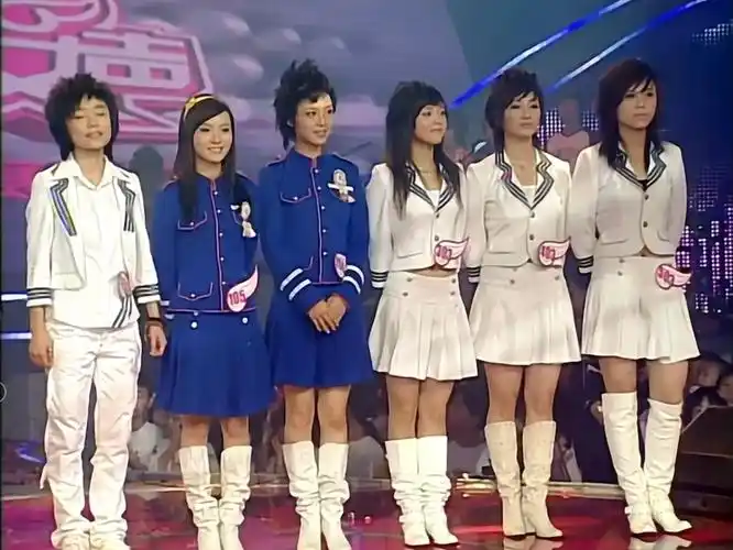 06年超女突围赛第二场:季军和复活选手挑选亚军pk