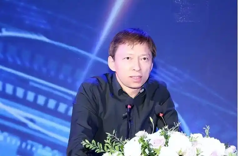 张朝阳有几个老婆(身家56亿元富豪张朝阳情史)