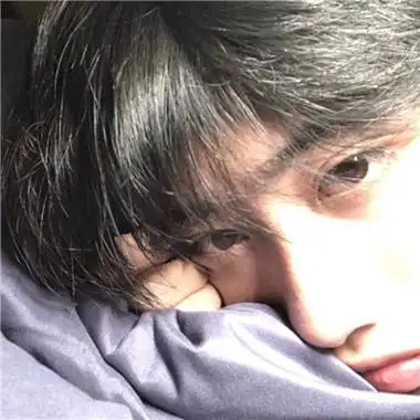 好看高冷男生头像帅气文艺干净清新