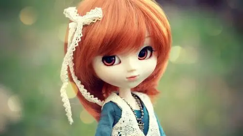 卡通女生玩偶电脑桌面壁纸