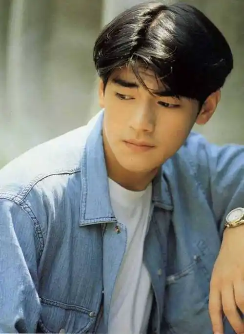 金城武早期写真照深邃的眼里是藏不住的帅气67676767