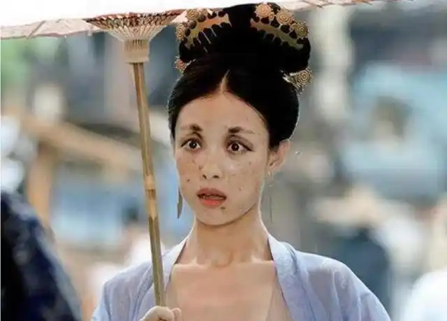 说到娱乐圈女明星扮丑真的很敬业,有的你真的变丑了吗?