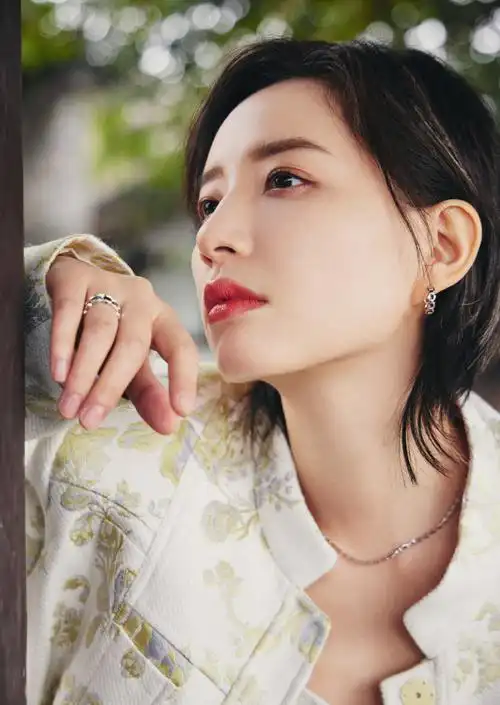 李斯丹妮国风说唱好飒##onchic明星同款##李斯丹妮2024巡演官宣