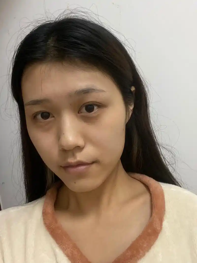 今天长这样 #普通人化妆 #分享照片  # - 抖音