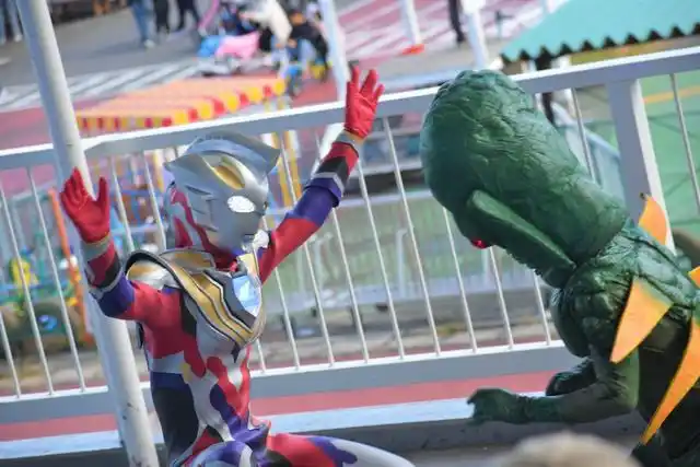 泽塔奥特曼伽马未来皮套摄影会压倒性的颜值令粉丝陶醉