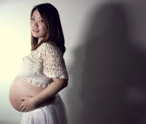 bb踢得我愈黎愈大力. 个感觉真系好得意好神奇.难得上天赐我一个baby.