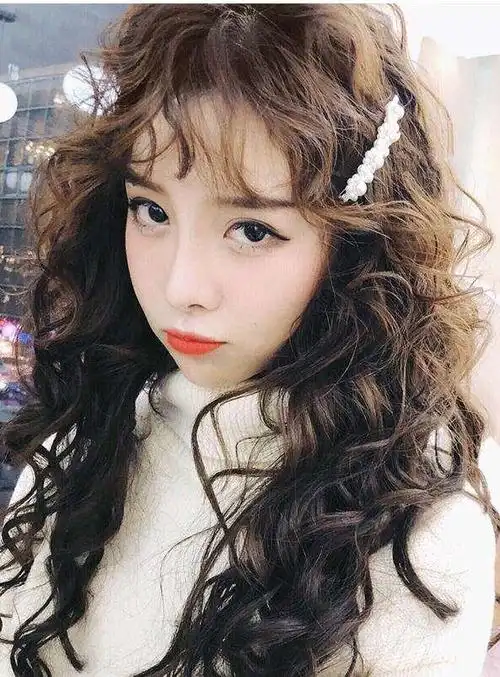 羊毛卷三,洗头方法羊毛卷洗发水洗下来的时间,而不