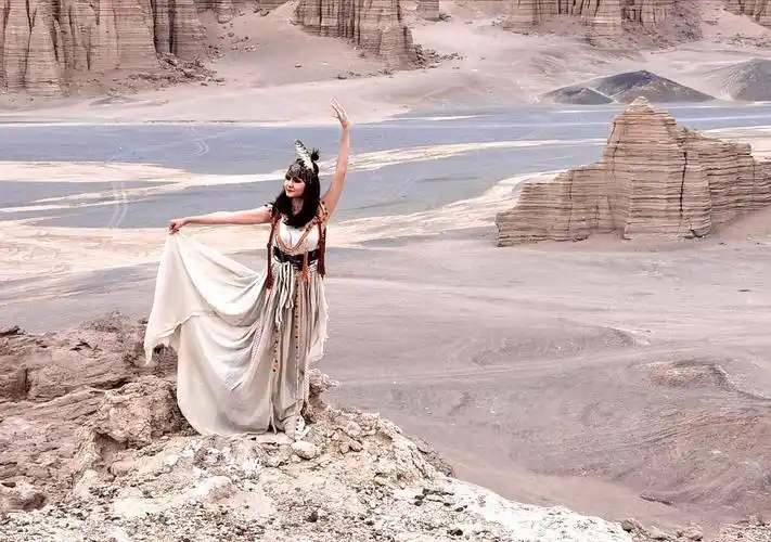 探秘罗布泊——罗布泊环境人像摄影之旅(一)