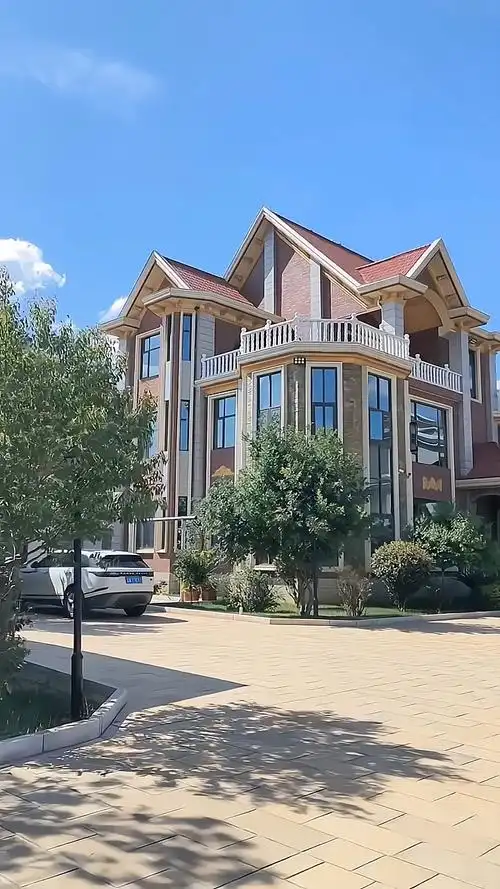 我们村最土豪的一栋别墅