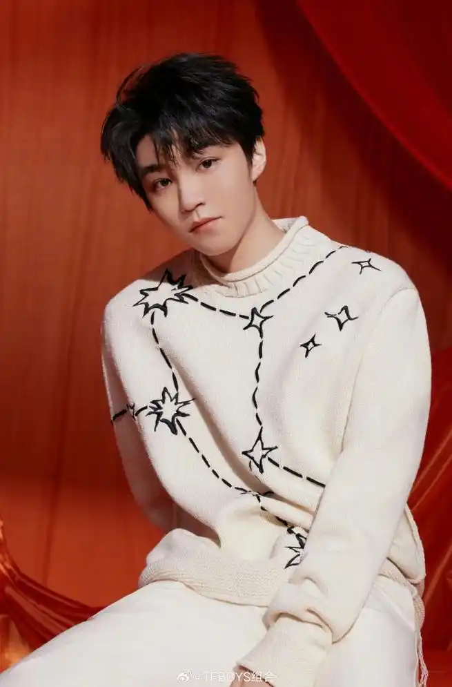 tfboys发布最新官方合照写真:共同见证少年由青涩懵懂到璀璨耀眼 - 上