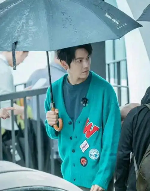 从不老男神变成"发面馒头",49岁钟汉良"毁"于自己