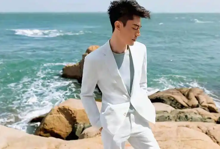 霍建华新剧路透显不老男神魅力网友盛赞颜值依旧在线