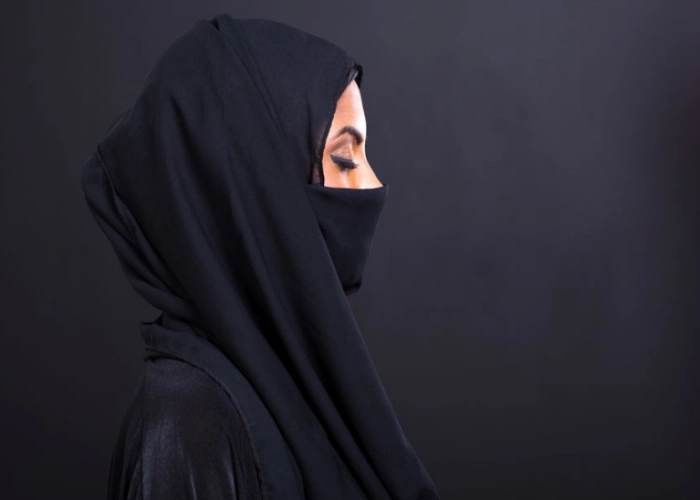 忠诚于宗教的这些异域"蒙面"女孩,揭开面纱后和你想的一样吗