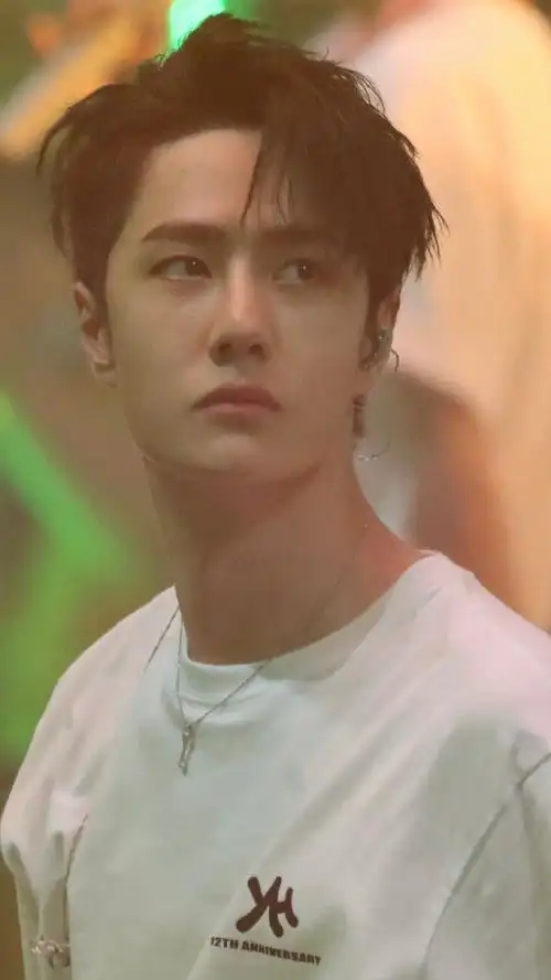 救敏!王一博717这一个侧脸角度怎么这么好看!