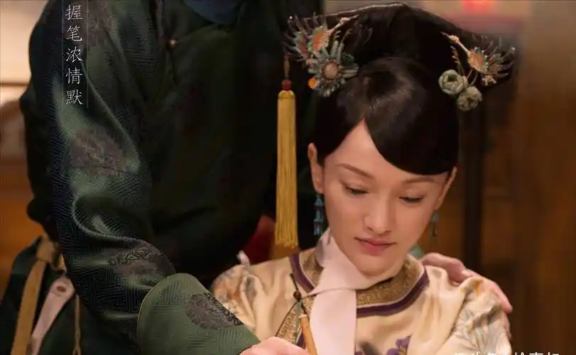 土生土长的国外人 ,当时在国外算个无名氏,虽然一直在拍电视剧,也演过