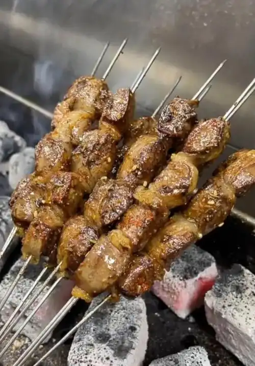 火爆全网的望京小腰,15年烧烤师,耐心细致讲解