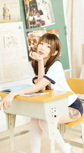 养眼好身材美少女艺术气质