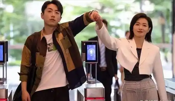 "不婚族"万茜:嫁了个普通摄影师老公,是我这辈子最正确的决定