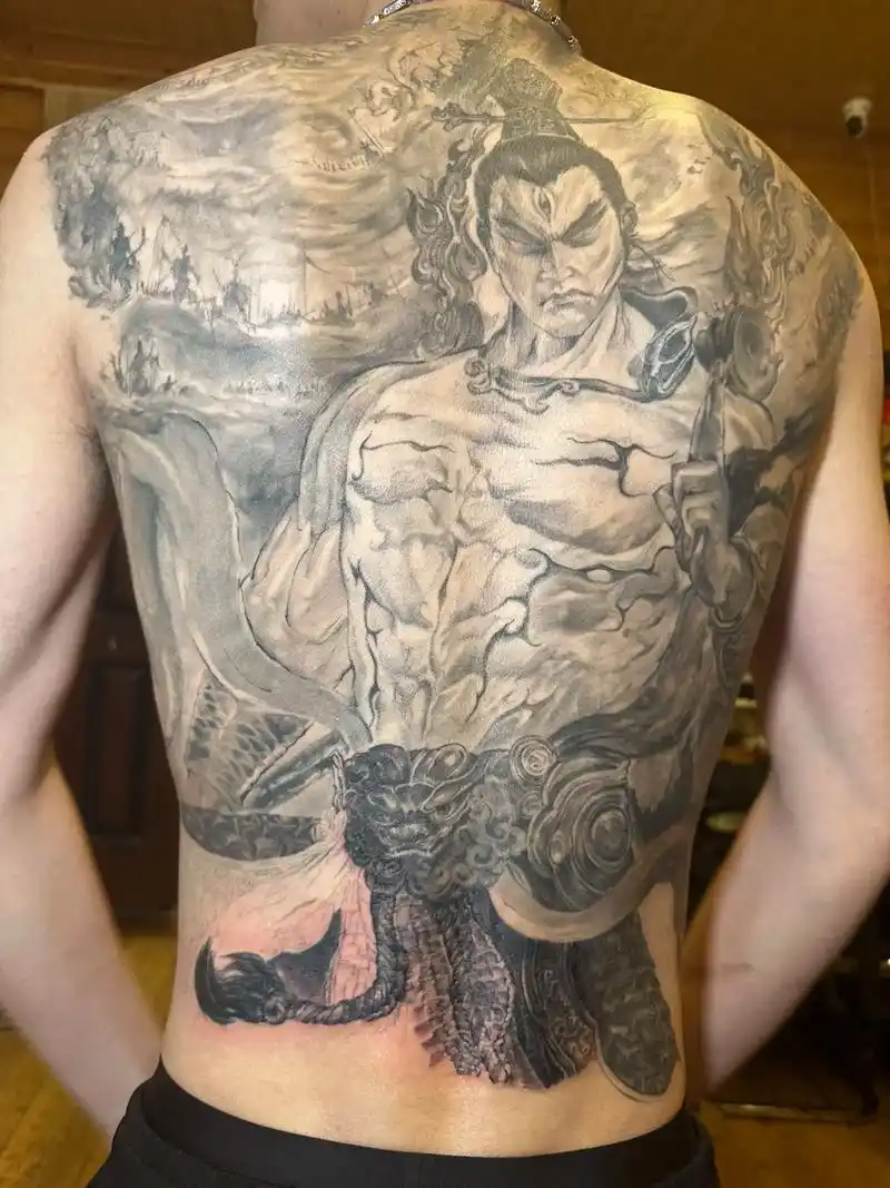 无信仰不刺青 #满背 #刺青艺术 #防水纹身贴 苹果原相机!