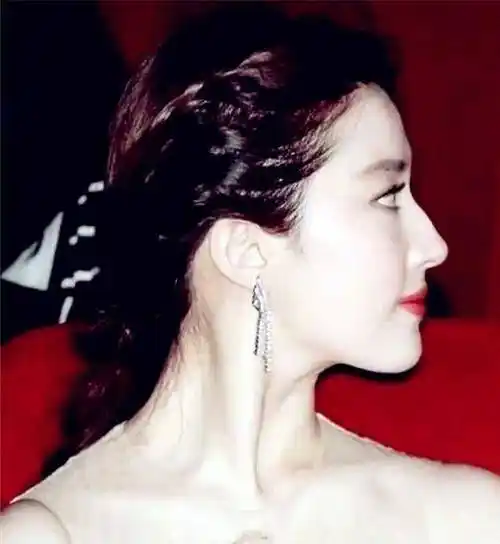 原创杨幂侧脸赵丽颖侧脸刘亦菲侧脸看到她确定不是维纳斯吗