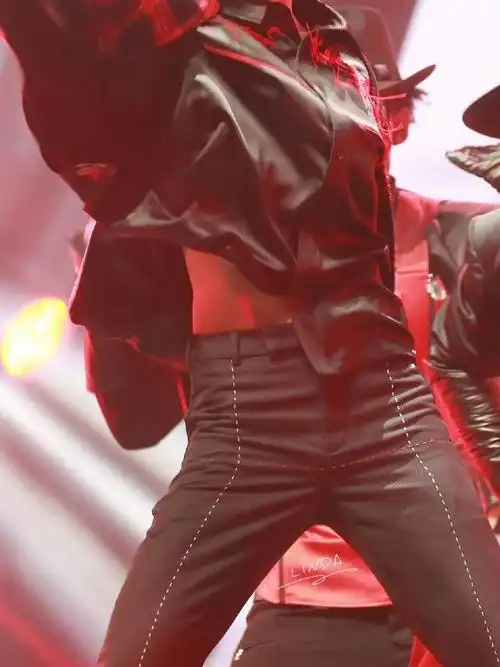 [tfboys][分享]181024 那些年千玺漏过的腹肌,是可以单独出道系列