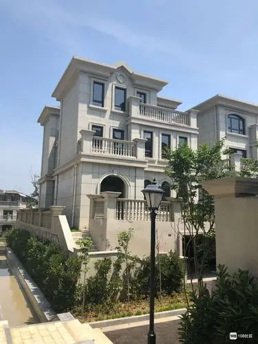 绿地翠谷独栋别墅出售