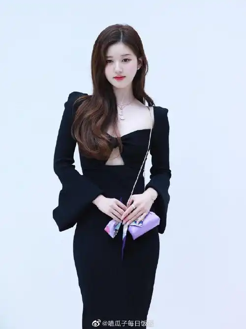 赵露思镂空连衣裙生图