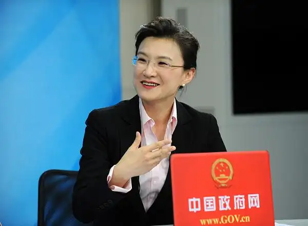 访谈主持人董倩