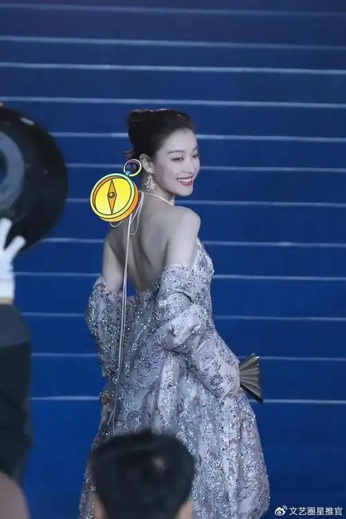 时尚之力比美倪妮断层第一娜然像精灵周冬雨背景寒酸