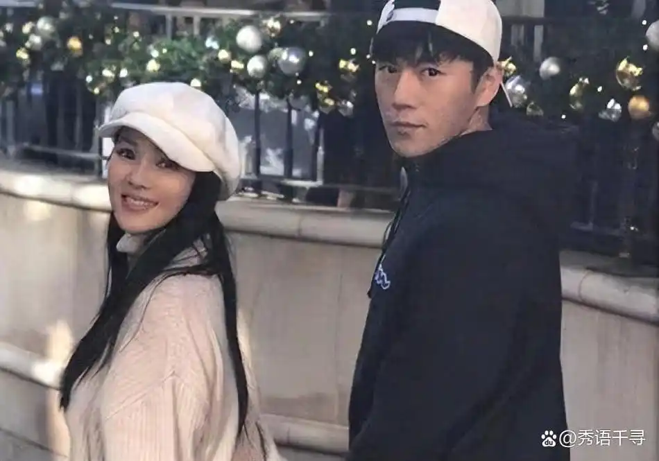 搬家时,秦昊指着一个盒子问:这是什么?伊能静:你前任送的东西