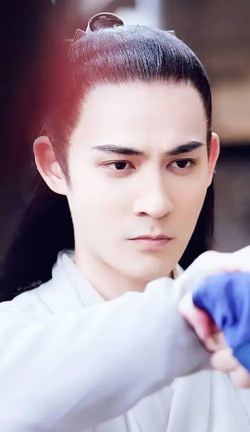 不演古装剧的话,周渝民的脸还是和20年前一样帅_花泽类_骨骼_帅哥